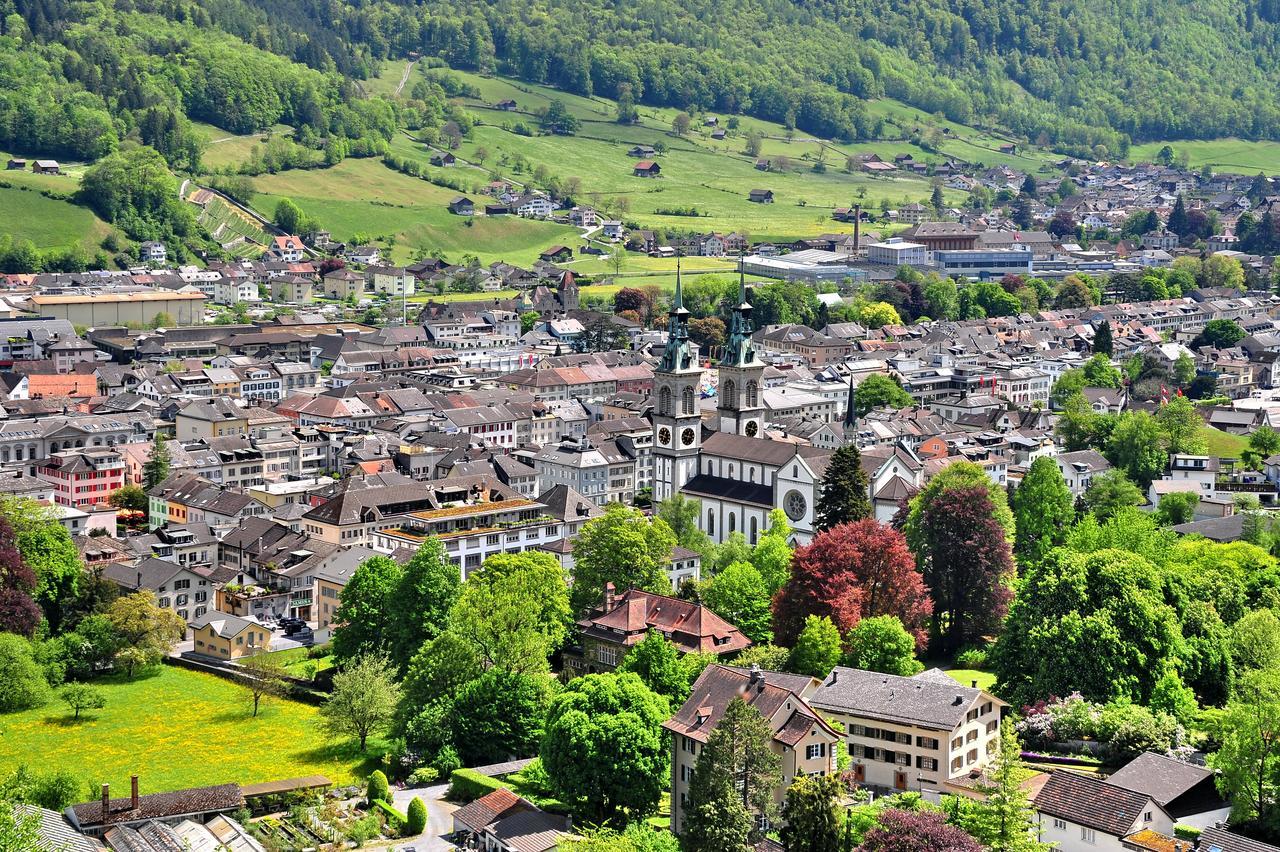 Hotel Freihof Glarus Exteriör bild
