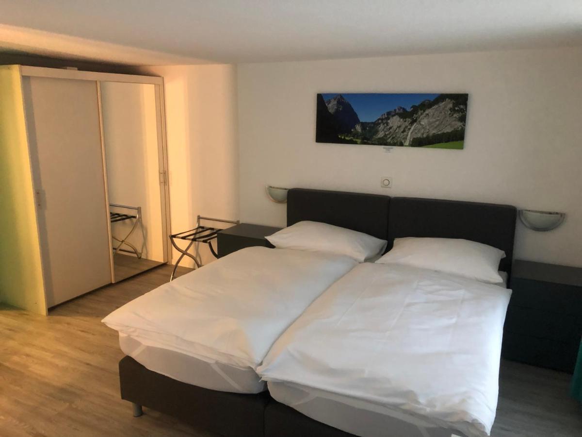 Hotel Freihof Glarus Exteriör bild